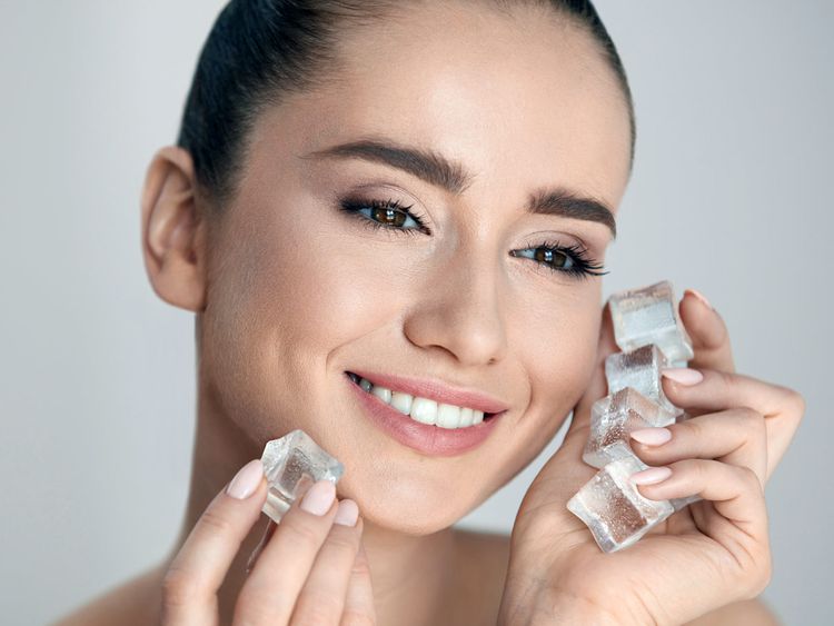 Amazing Beauty Tips of Ice Cube to Make You Beautiful and Young