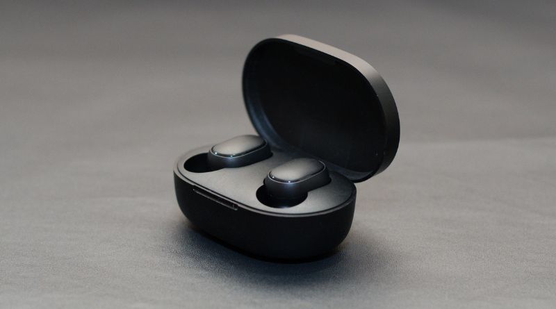 The Best Earbuds for Gaming